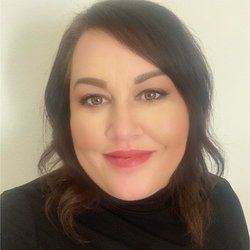 Lindsay Aust